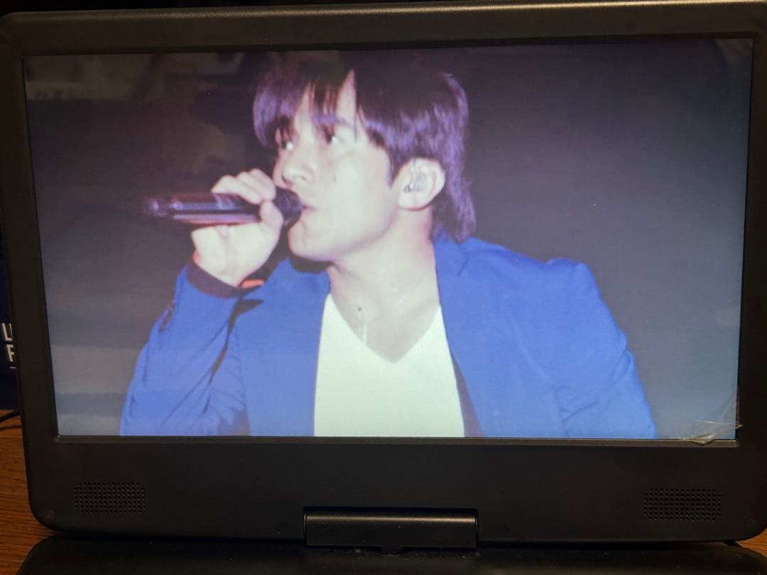 Superbe 14インチフルセグ対応ポータブルBDプレーヤー14FPB動作品