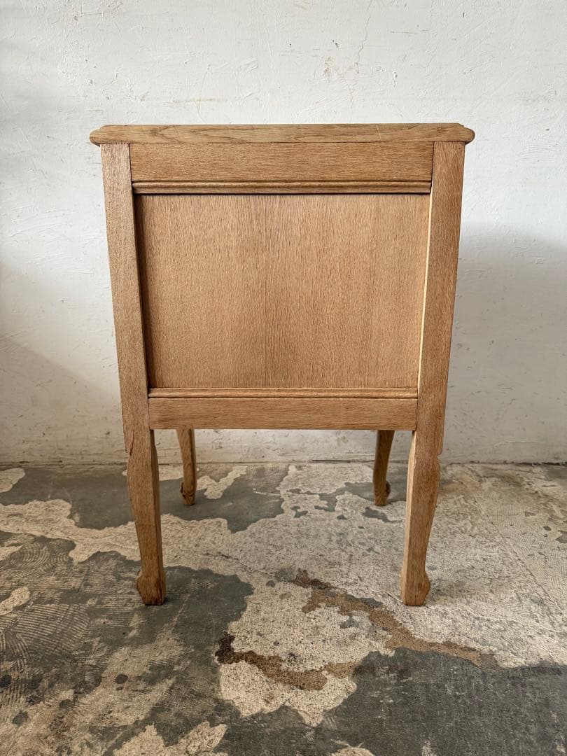ビンテージ ベッドサイドドロワーキャビネット　ベッドサイドテーブル 剥離