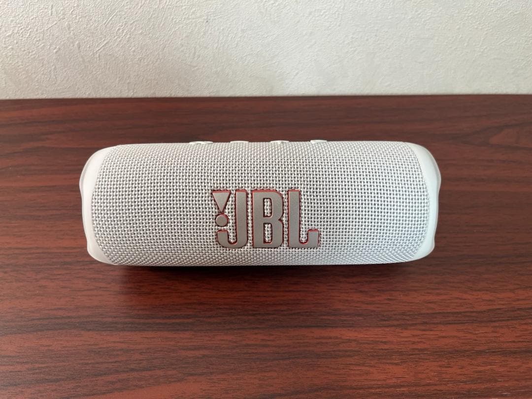 【美品】JBL FLIP6 ワイヤレススピーカー ホワイト