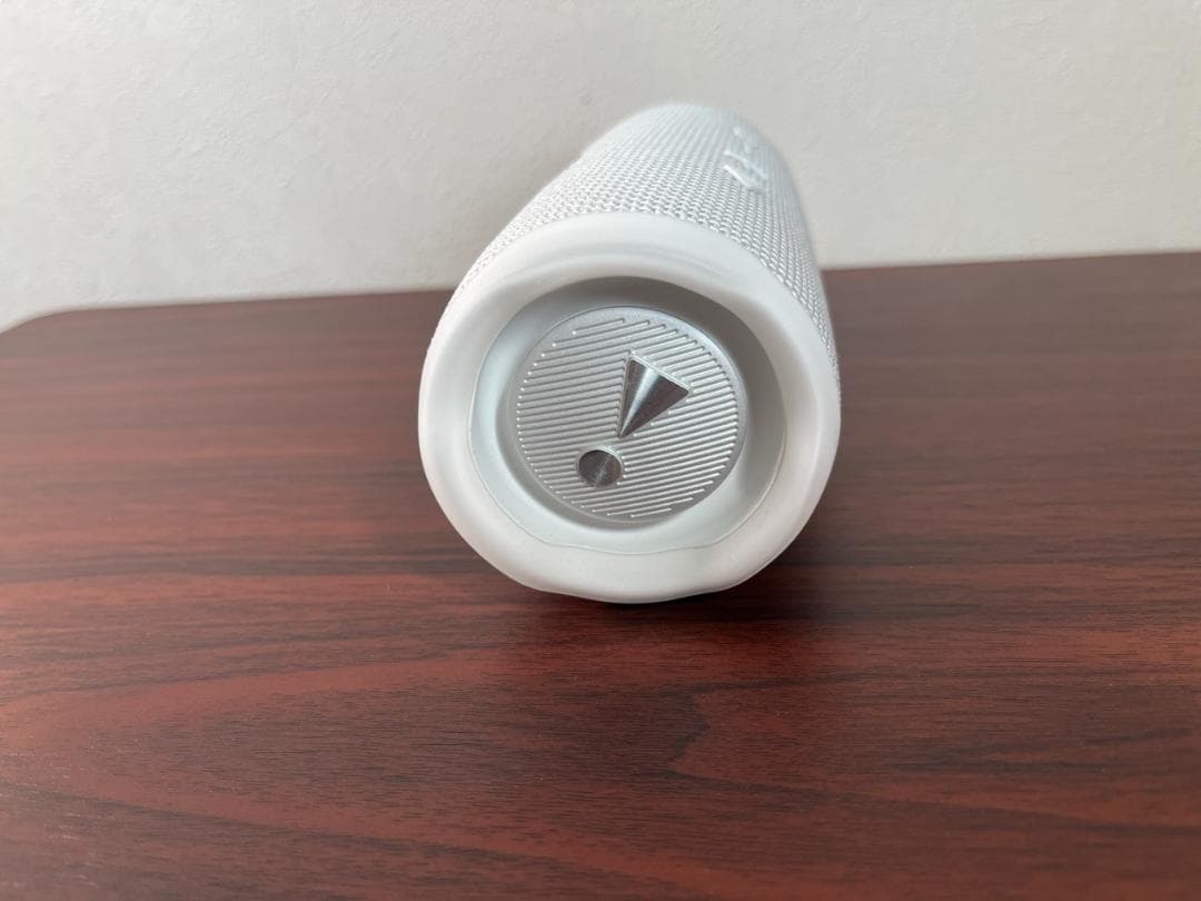 【美品】JBL FLIP6 ワイヤレススピーカー ホワイト