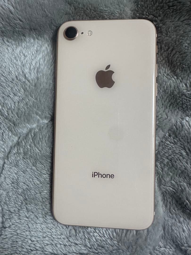 Apple iPhone 8 ピンクゴールド本体