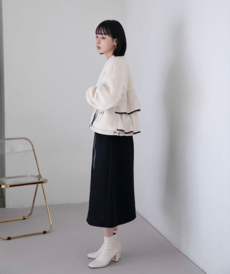 Eimee Lawバックフリルショートボアブルゾン アイボリー