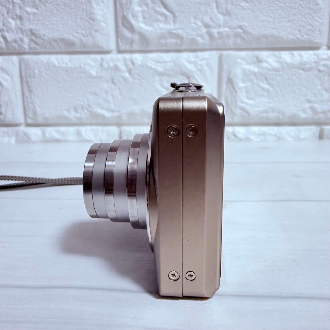 美品　CASIO EXILIM EX-Z600 カシオ　ゴールド　SDカード付き