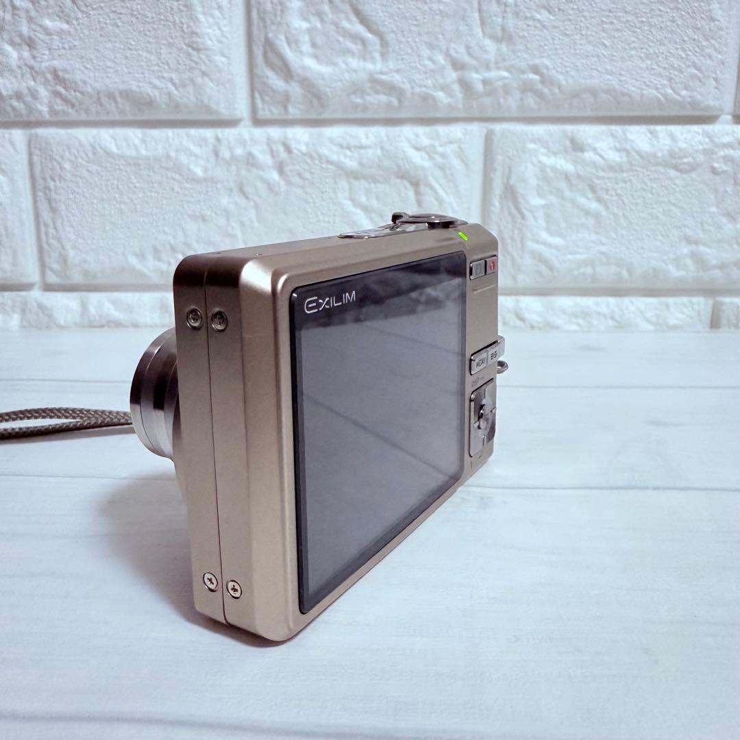 美品　CASIO EXILIM EX-Z600 カシオ　ゴールド　SDカード付き