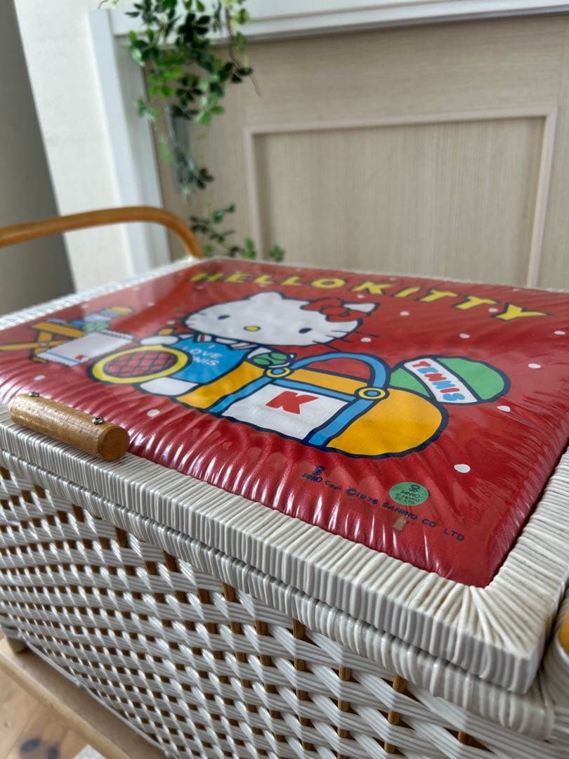 サンリオハローキティ収納ボックス 編みかご収納バスケットHELLO KITTY