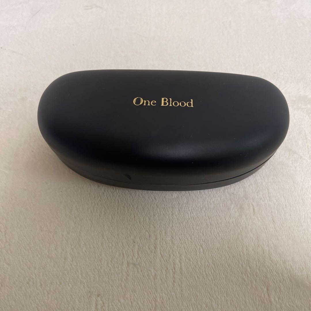もろちゃん　One Blood ブラック サングラス ケース付き