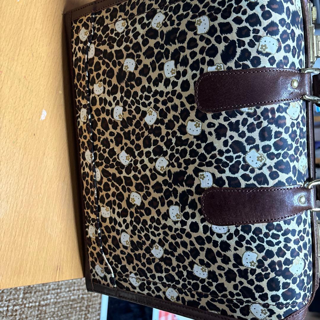 最終値下げ！キティちゃんボストンバッグ