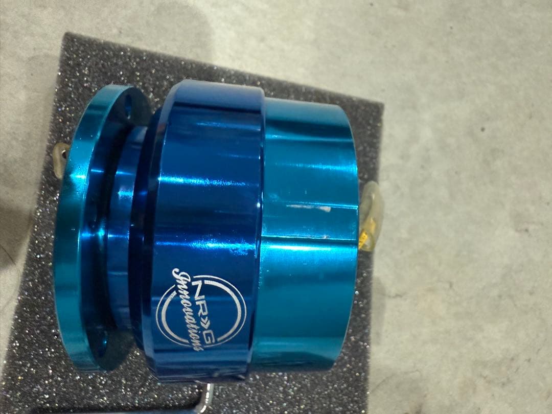 NRG SRK-200BLクイックリリース　レンチン音