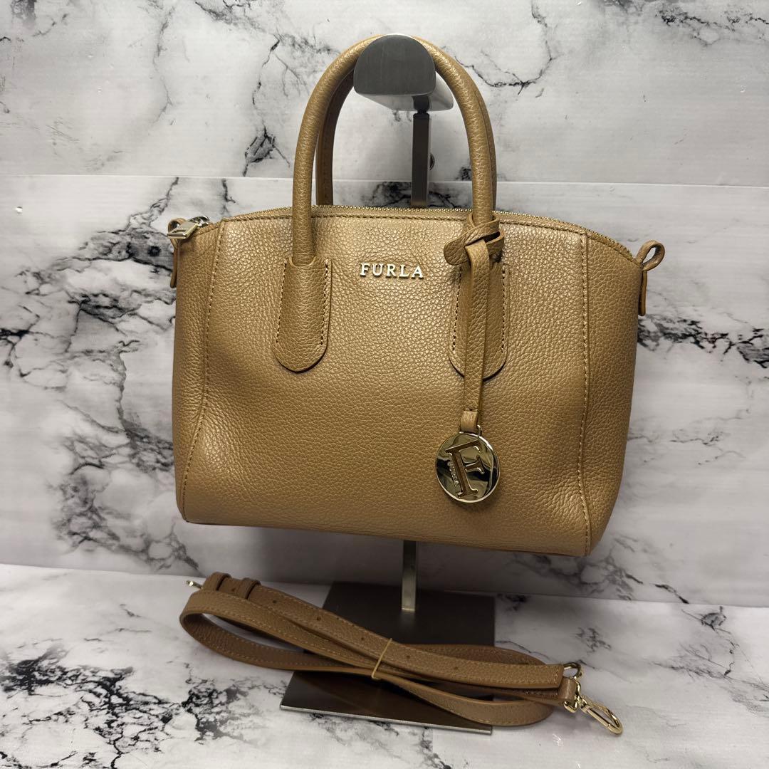 (未使用品)大人気、フルラ、テッサ、2wayバッグ、オールレザー、シボ革、人気色