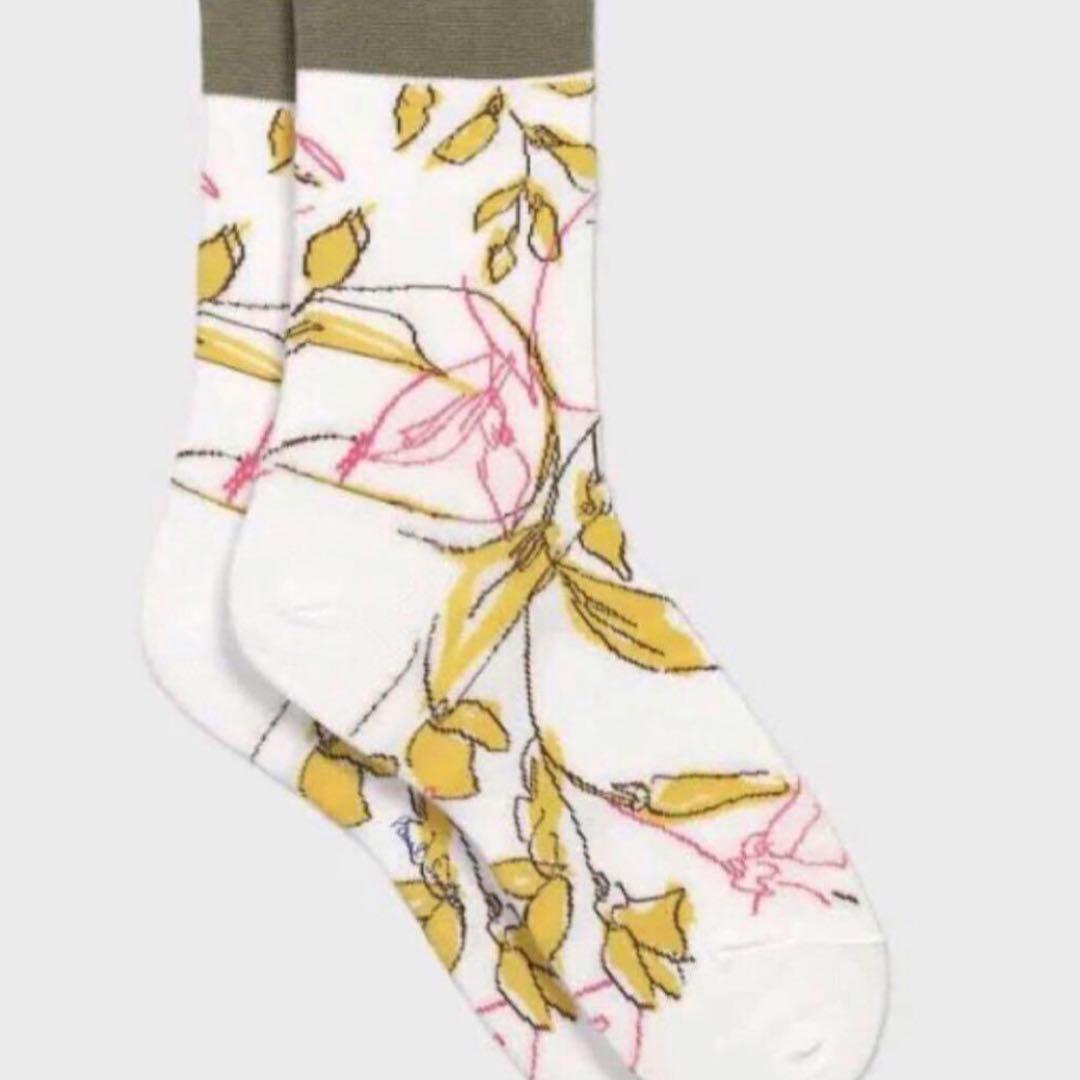 2点②花柄 ホワイトソックス グリーンリブ