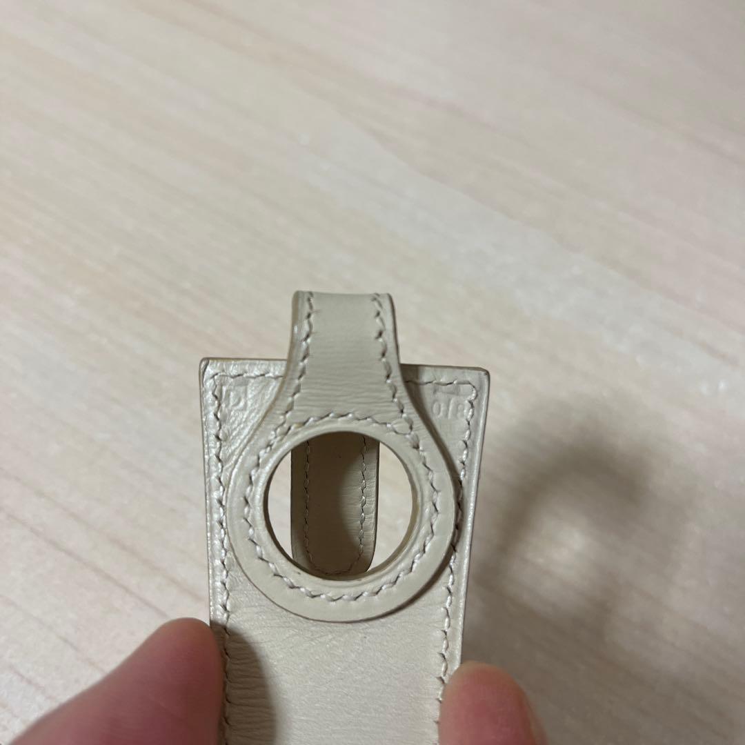 HERMÈS ベージュ レザーバングル