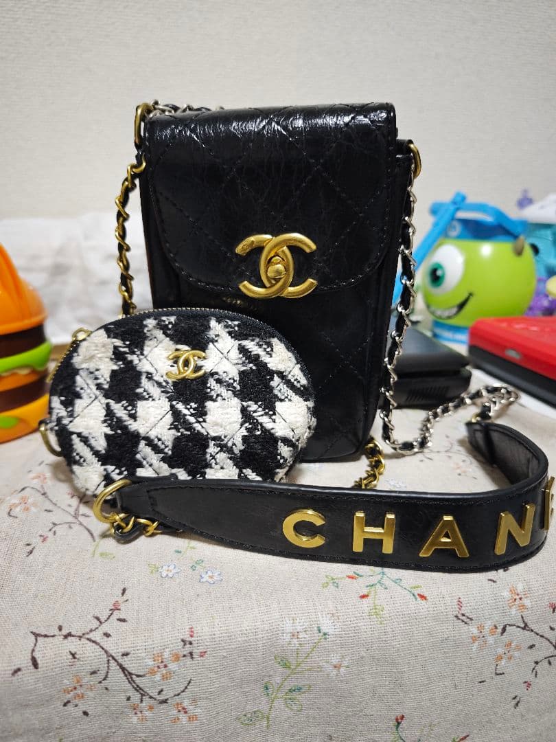 シャネル ノベルティ スマホショルダーバッグポ－チセット