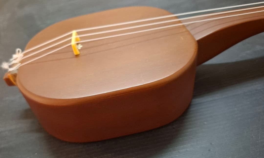 な*べ様 ASOVIVA(アソビバ)ナチュラルウッド三線ＭＩＮＩ★沖縄/インテリ