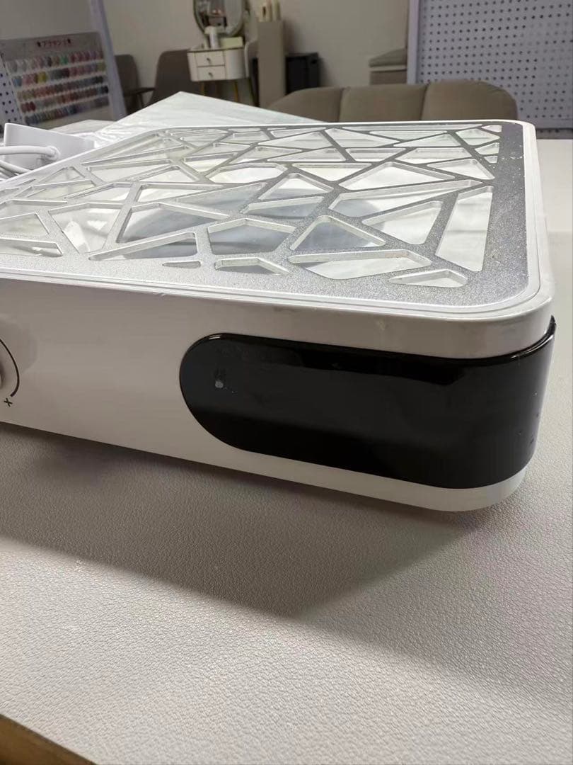 【大人気】ワイヤレス集塵機　ネイルダストコレクター