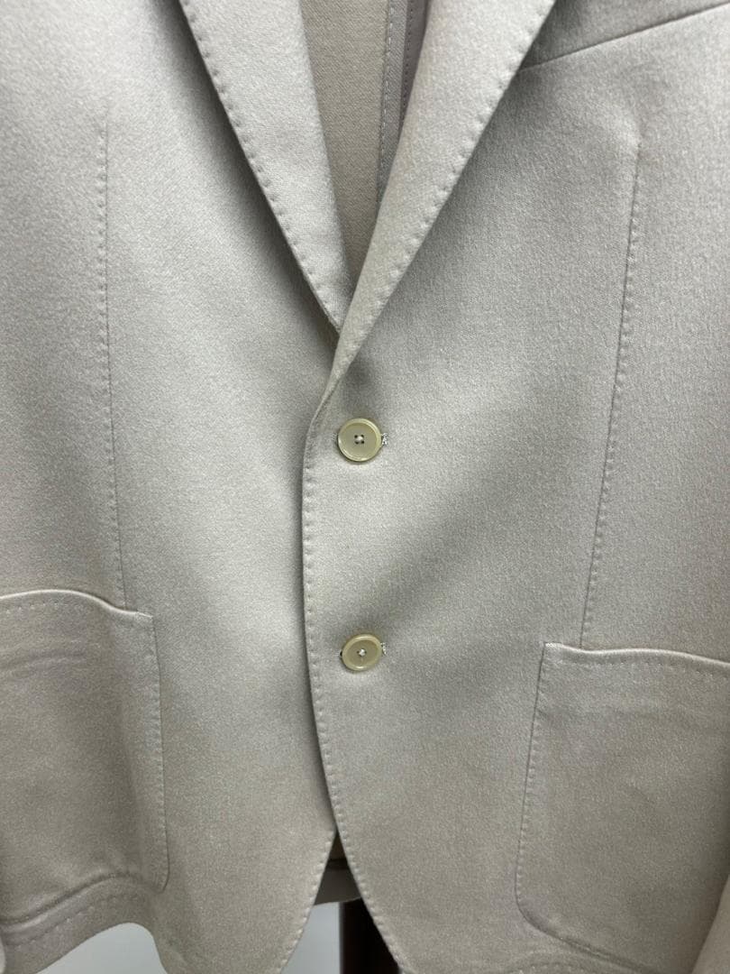 TAGLIATORE（タリアトーレ）ジャケット　ライトベージュ