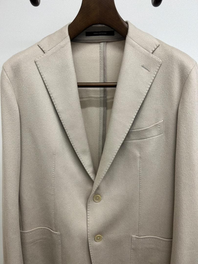 TAGLIATORE（タリアトーレ）ジャケット　ライトベージュ