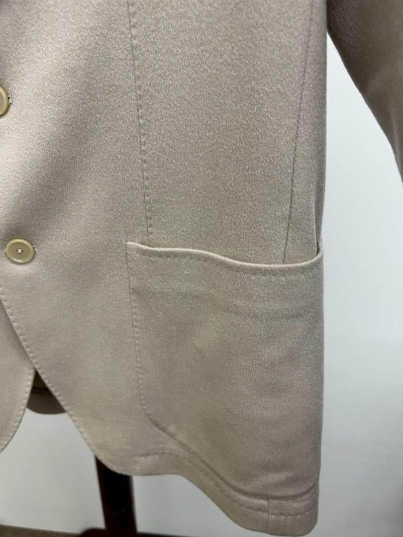 TAGLIATORE（タリアトーレ）ジャケット　ライトベージュ