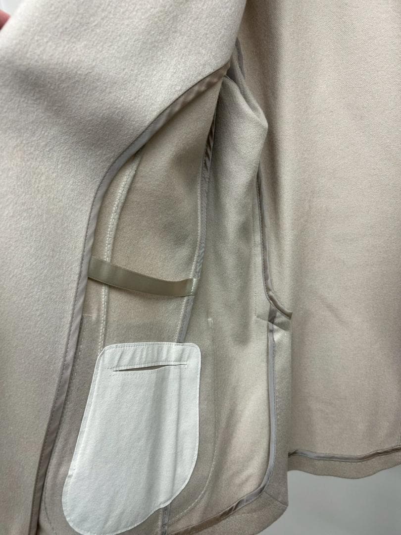 TAGLIATORE（タリアトーレ）ジャケット　ライトベージュ