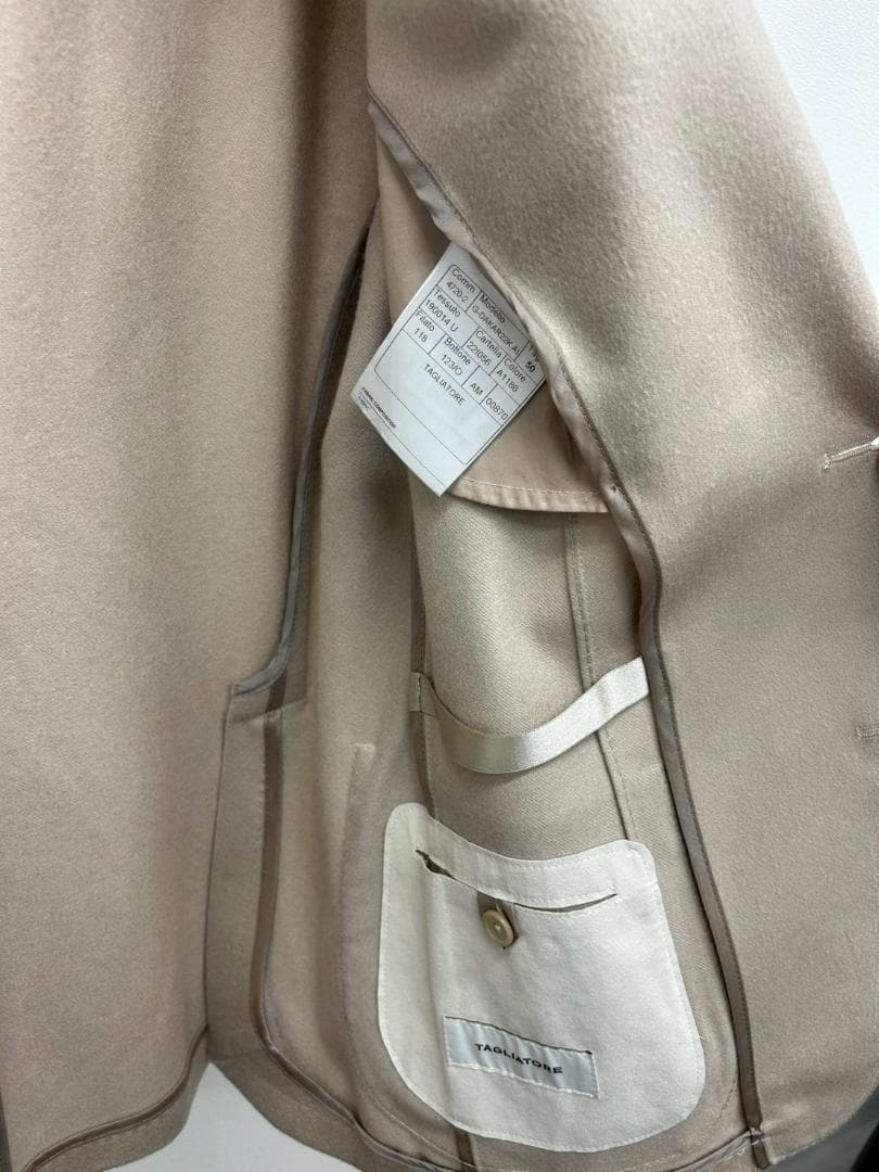 TAGLIATORE（タリアトーレ）ジャケット　ライトベージュ