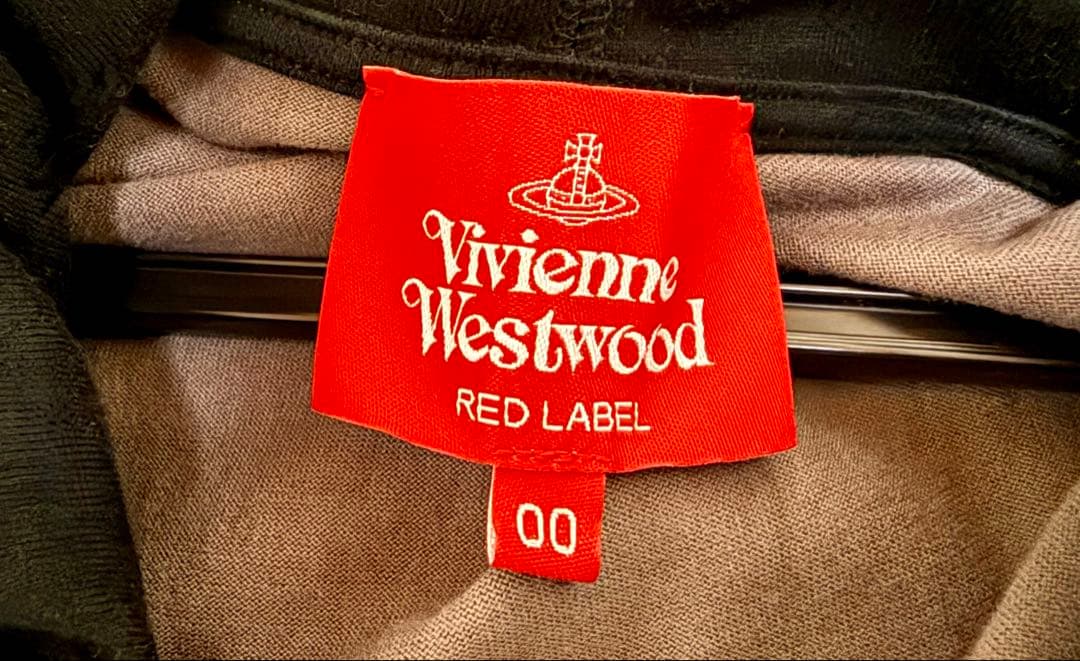 【新品未使用】ヴィヴィアンウエストウッド レッドレーベル フーディー ブラウン