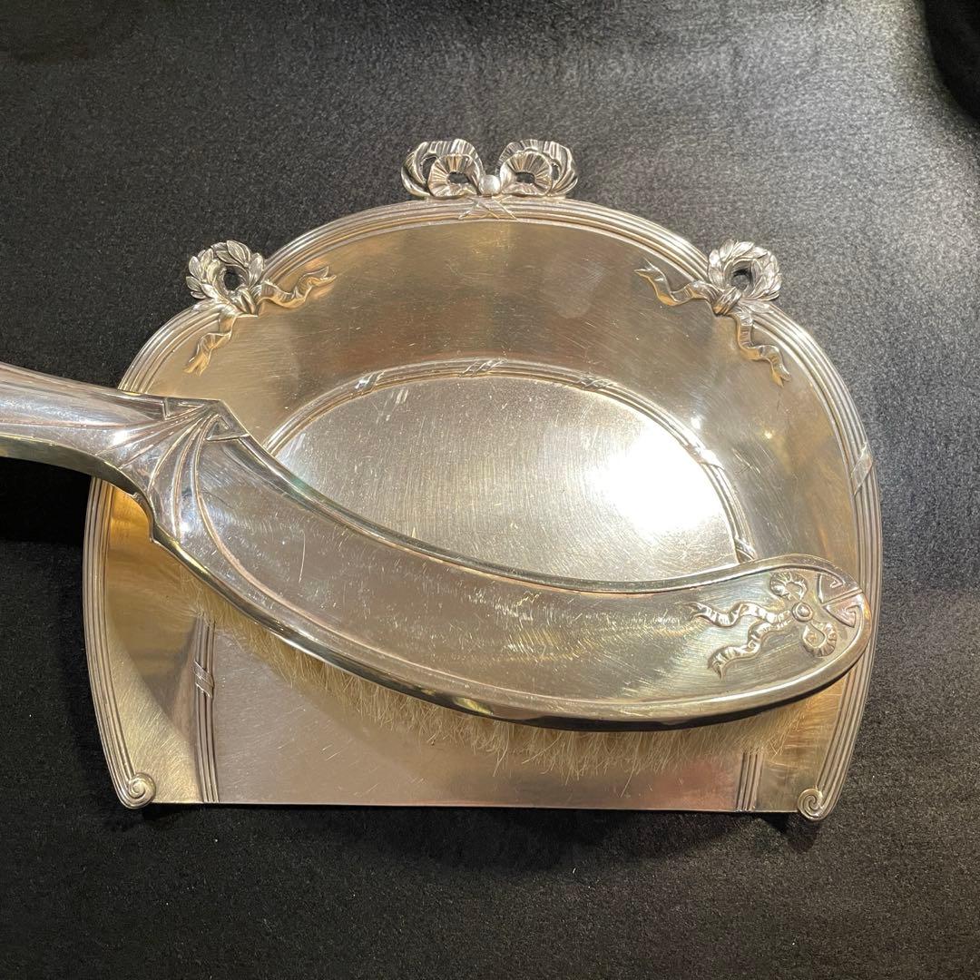 アンティーク シルバープレート ブラシとちり取り ダストパン 卓上用 リボン装飾