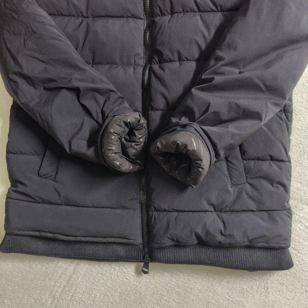 極美品　ウノ ピゥ ウノ ウグァーレ トレ　ダウン　ワッペン　総柄　ビッグロゴ