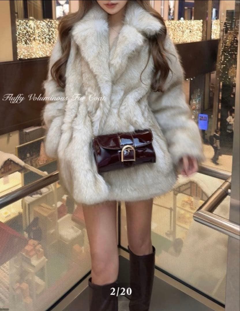 ❤️GIENGE ❤️Fluffy Voluminous Fur Coat ベージュ
