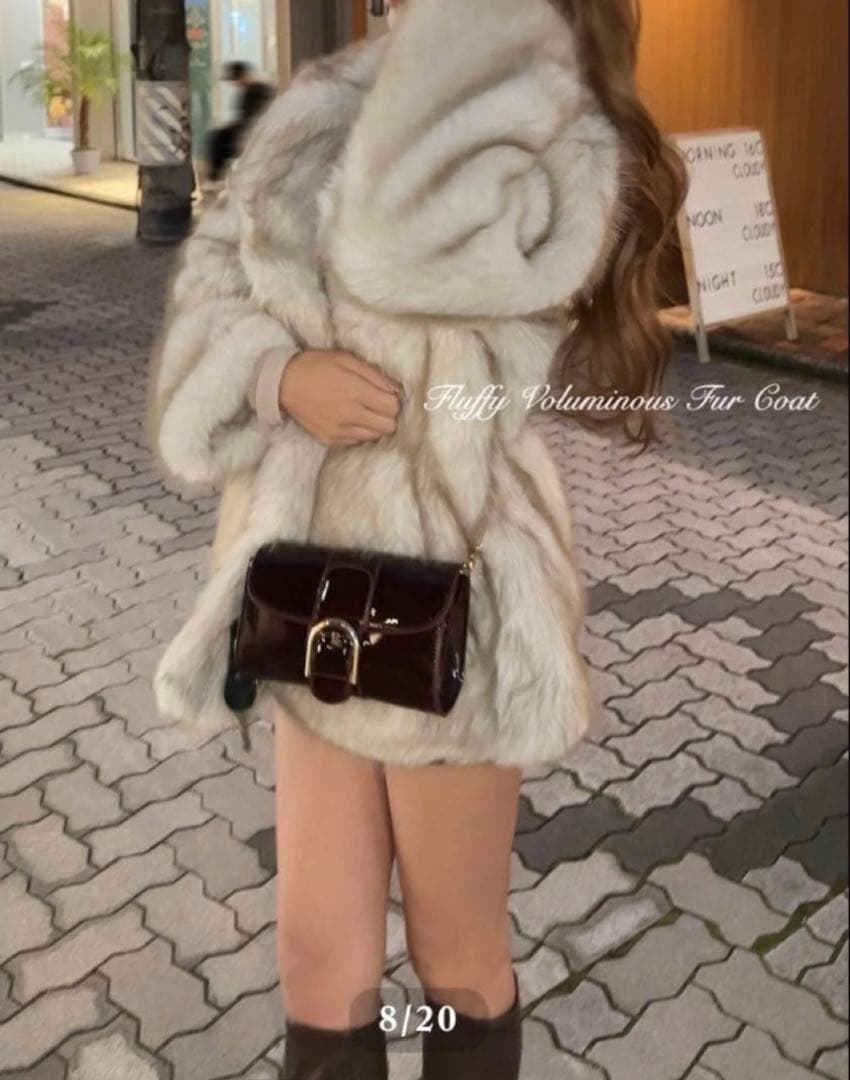 ❤️GIENGE ❤️Fluffy Voluminous Fur Coat ベージュ
