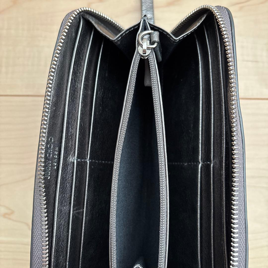 JIMMY CHOO 星型スタッズ カーキシルバー　長財布