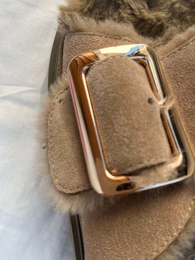 【a_you】MOHI バックル付きファーサンダル Noble