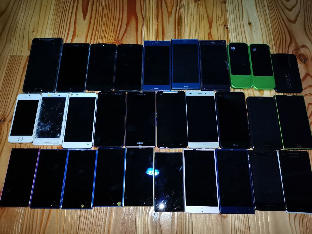 スマートフォン　動作確認済みのiPhone含む　27個まとめ売り+おまけ3個