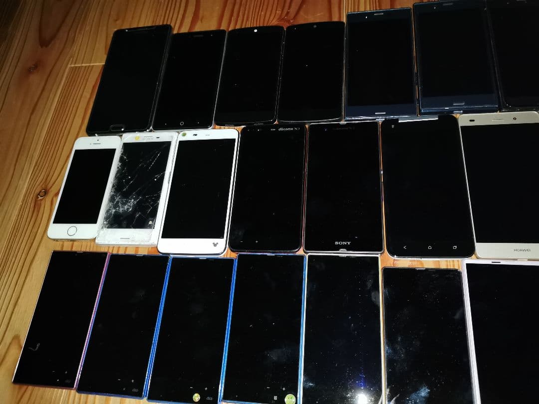 スマートフォン　動作確認済みのiPhone含む　27個まとめ売り+おまけ3個