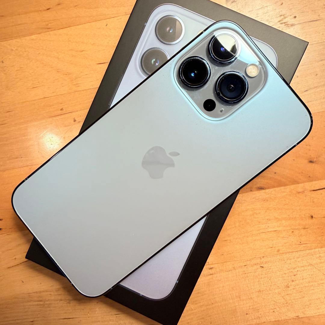 Apple iPhone 13 Pro 256Gシェラブルー本体 箱付き