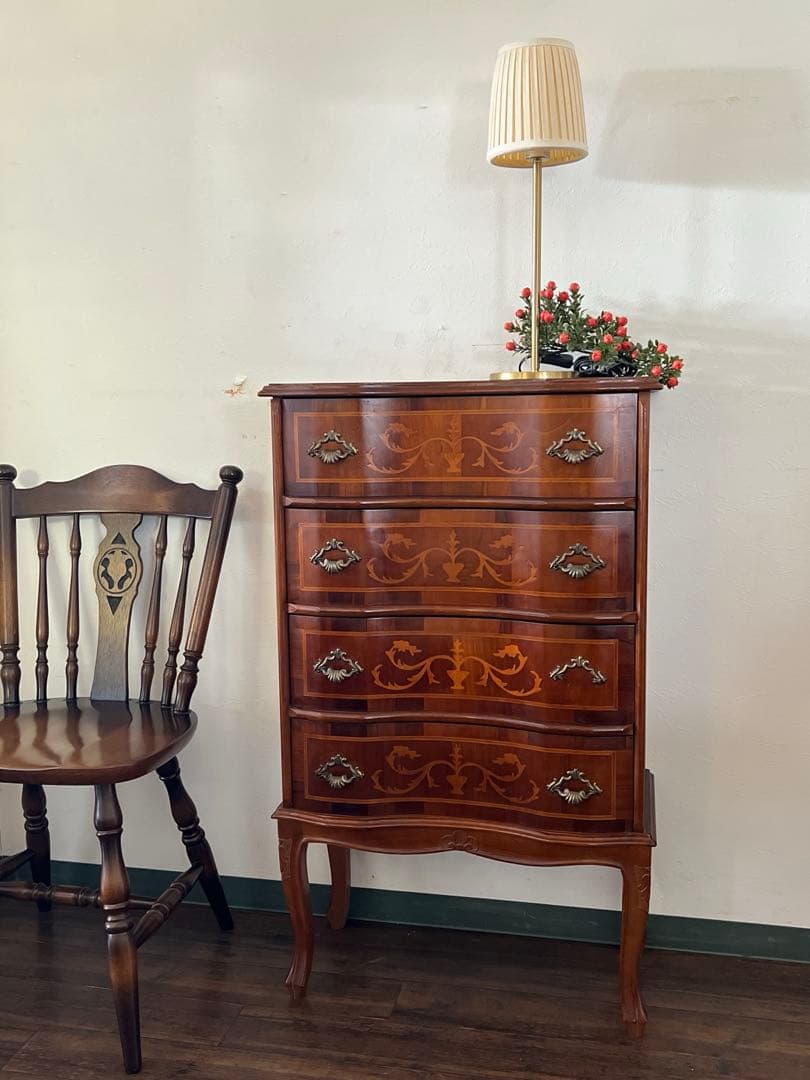 k787 イタリア製 象嵌チェスト クラシカル家具 エレガントな猫脚の逸品
