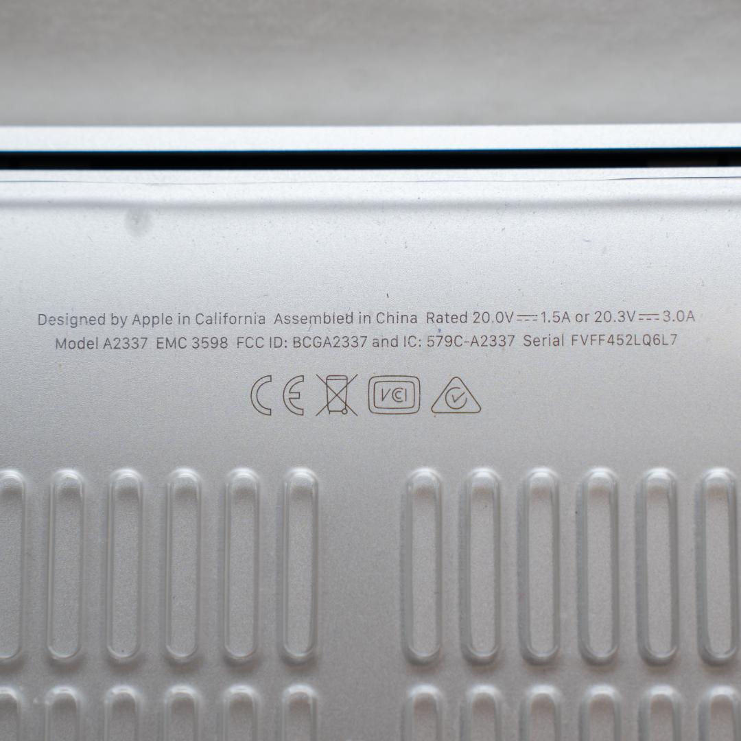 【MacBook Air(M1)】モデル：A2337 / Apple