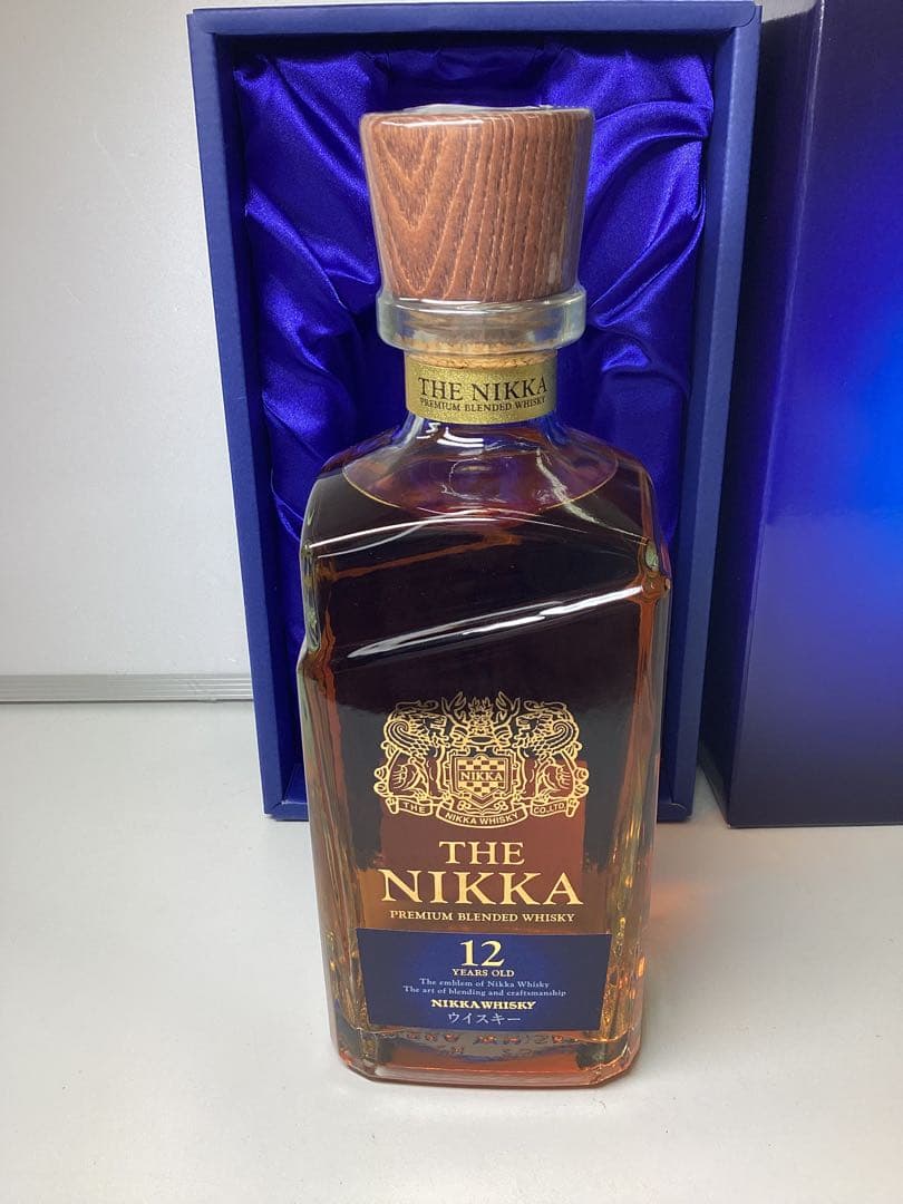 ハ*ー様 NIKKA 12年 プレミアムブレンドウイスキー　700ml 43%