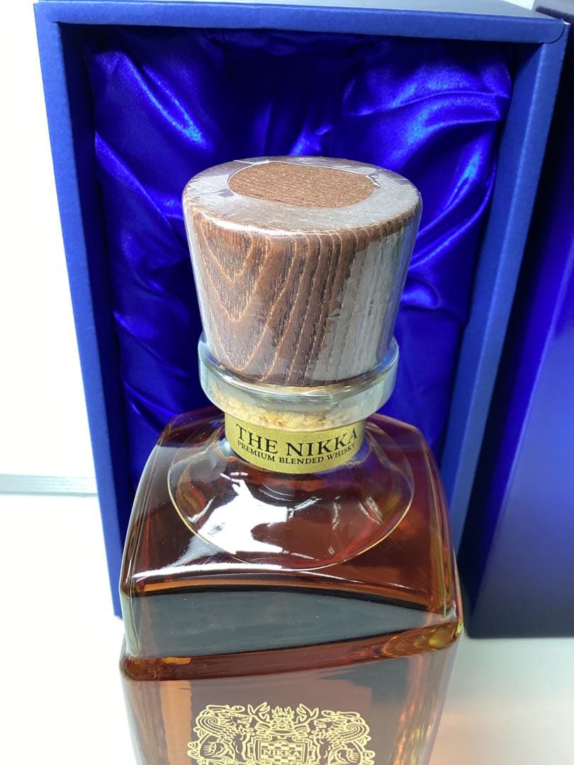 ハ*ー様 NIKKA 12年 プレミアムブレンドウイスキー　700ml 43%