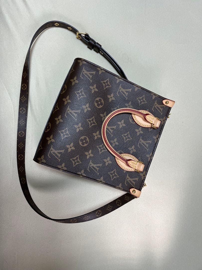 LV⭐︎LOUIS VUITTON バッグ⭐︎超美品