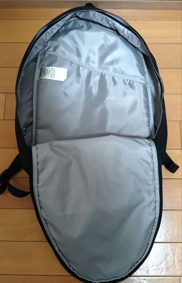 【美品】patagonia パタゴニア アーバー デイパック ブラック 20L