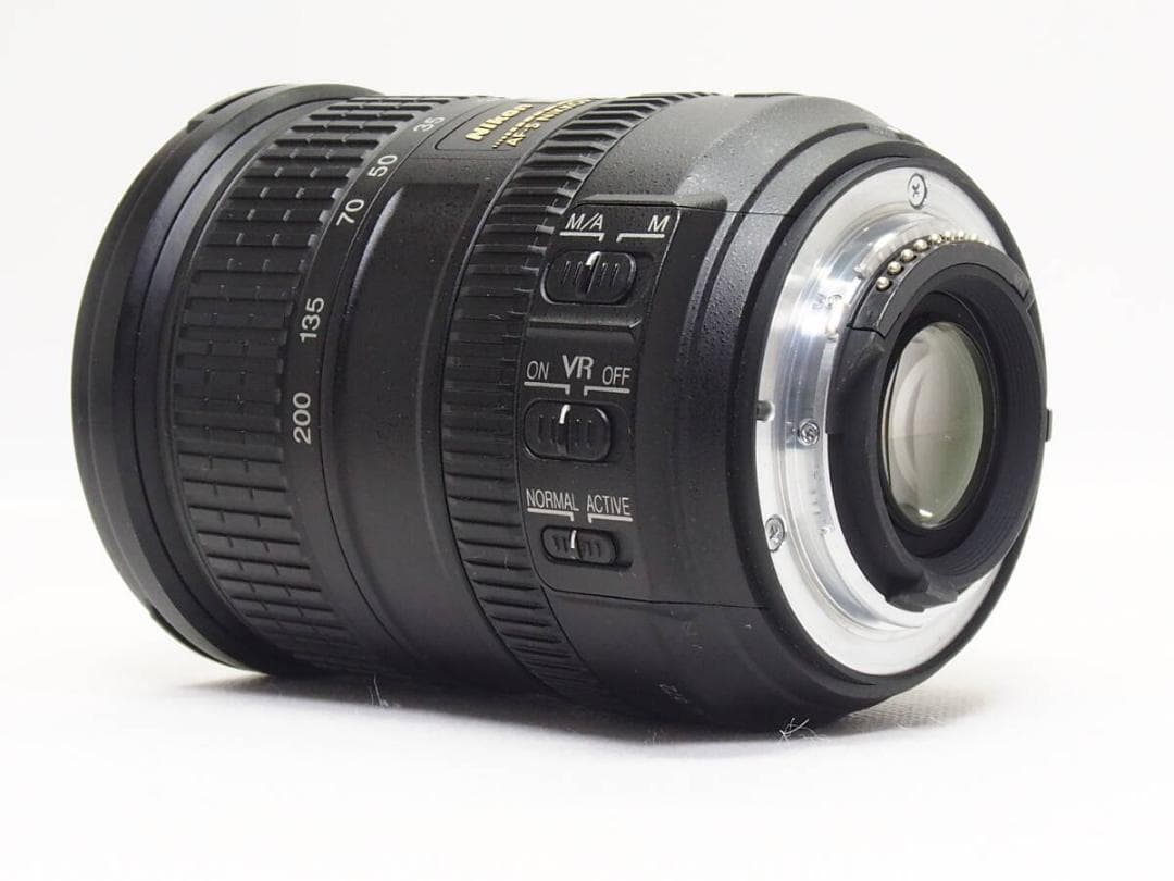 美品 Nikon AF-S DX 18-200mm F3.5-5.6G ED