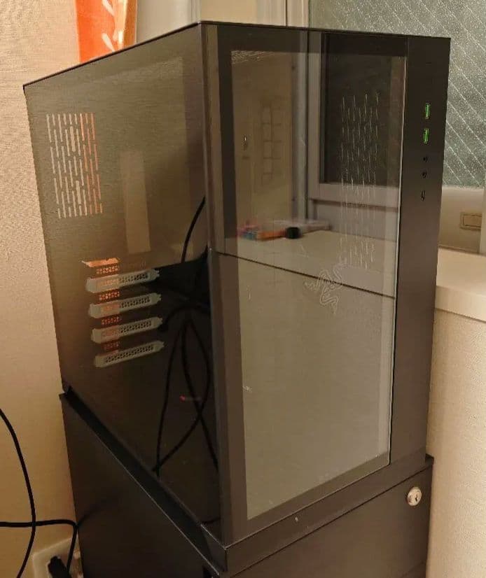 Razerファン必見 Lianli O11 Razer +ファン9個+RGBコン