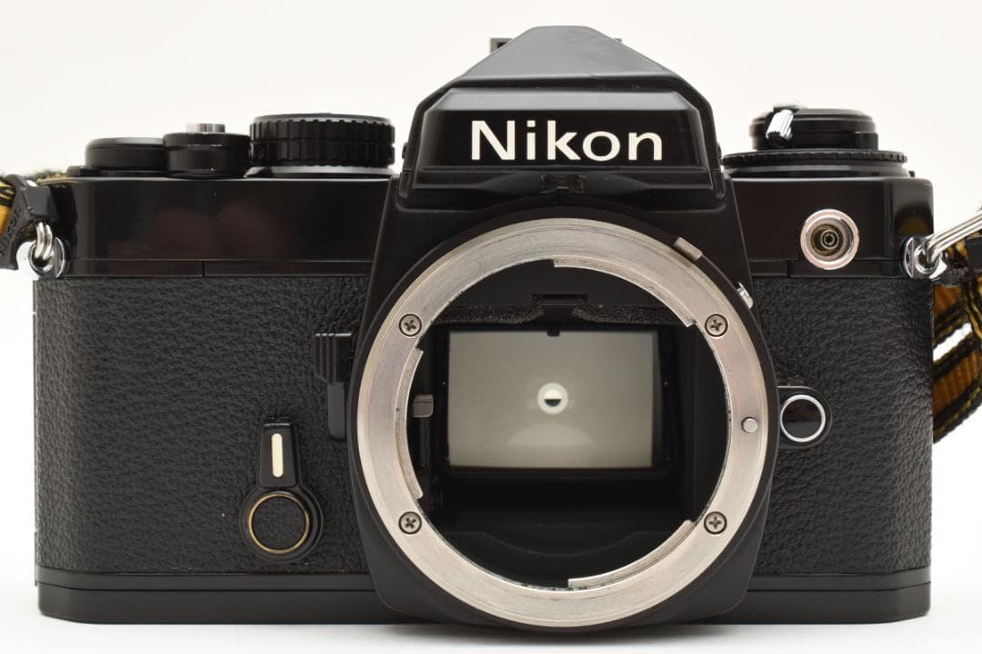 ★各部モルト張り替え済・美品★ ニコン Nikon FE ボディ #18850
