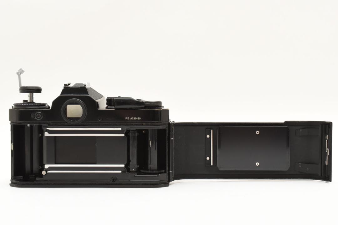 ★各部モルト張り替え済・美品★ ニコン Nikon FE ボディ #18850