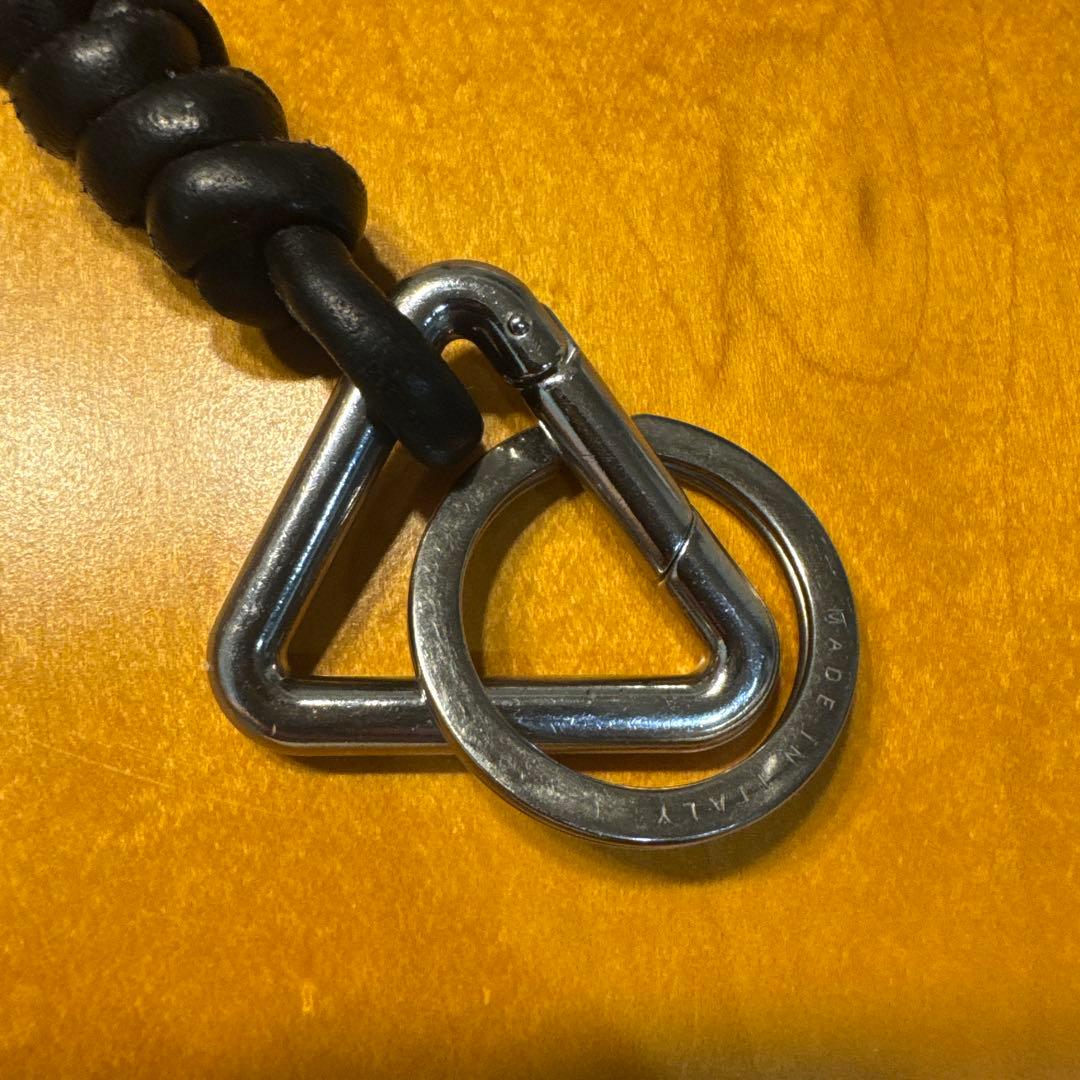 【ボッテガヴェネタ】トライアングル キーホルダー