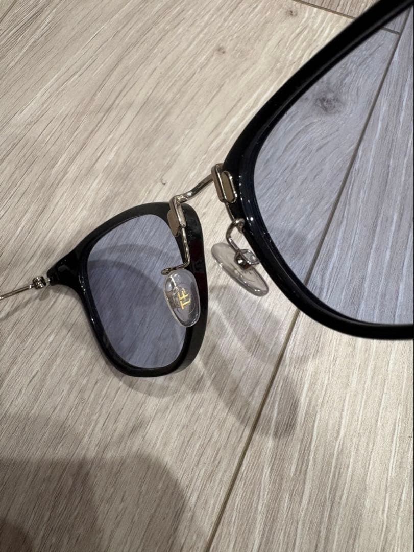 トムフォード　Tom Ford サングラス　5562 ブルーレンズ