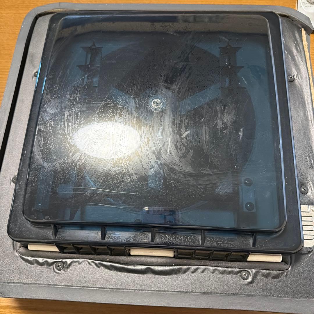 ハイエース換気扇　4型以降