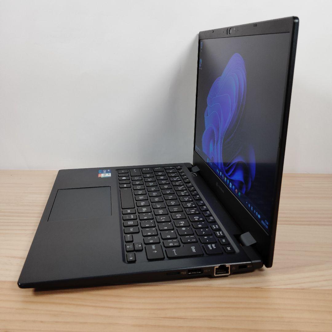美品 爆速 Dynabook G83/HS 第11世代i7搭載 16GB 512