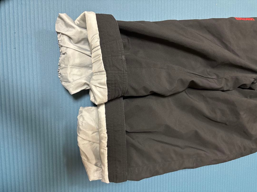 DESCENT 130 スキーウェア　スキーウエア　子供　デサント　上下セット