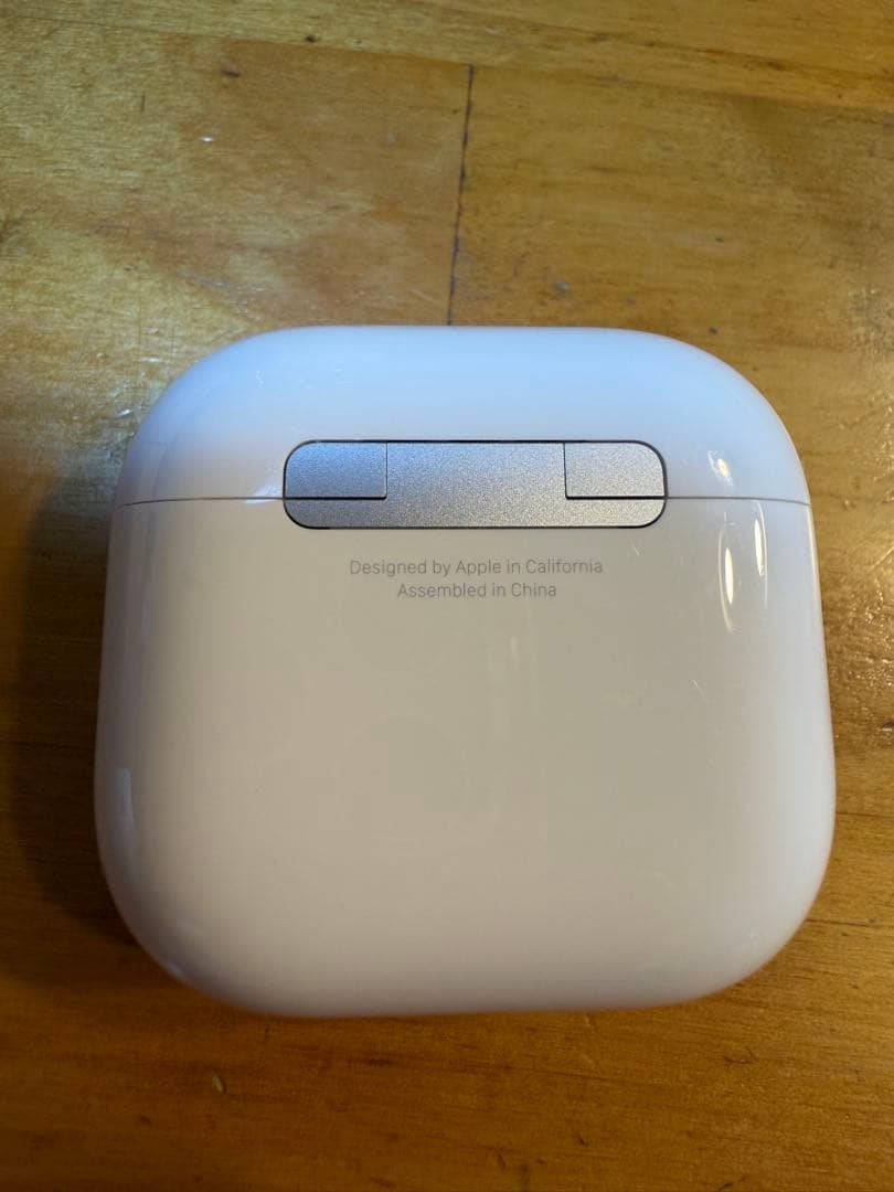 【ほぼ新品】AirPods 第4世代 ノイズキャンセリングモデル 正規販売店購入