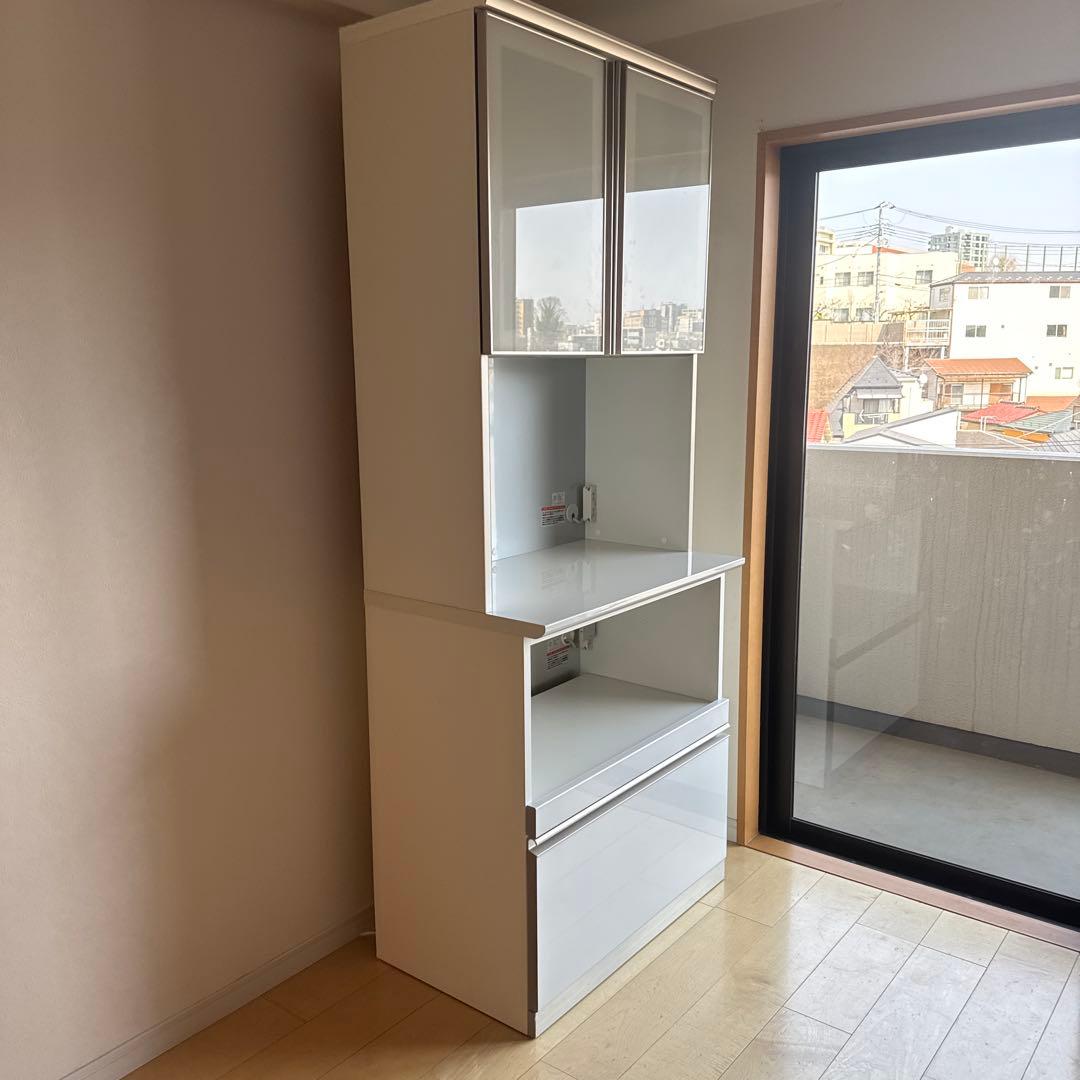 ホワイト 収納キャビネット